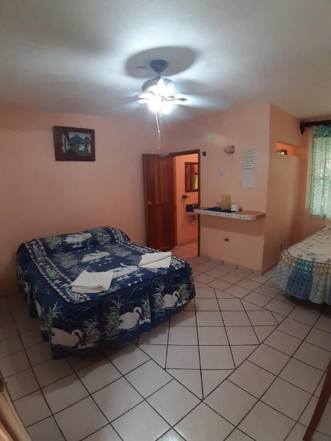 Hotel Cabanas Margarita & Ed Palenque Zewnętrze zdjęcie