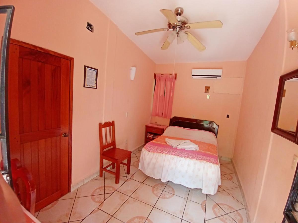 Hotel Cabanas Margarita & Ed Palenque Zewnętrze zdjęcie